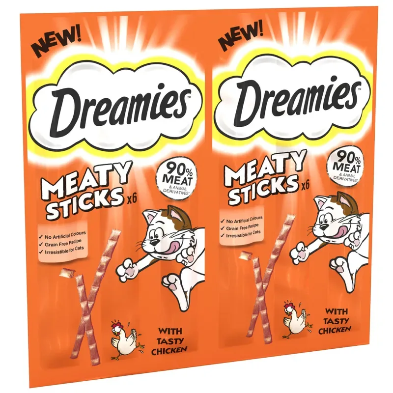 DREAMIES™ Meaty Sticks Adult Cat Treats with Tasty Chicken 30g