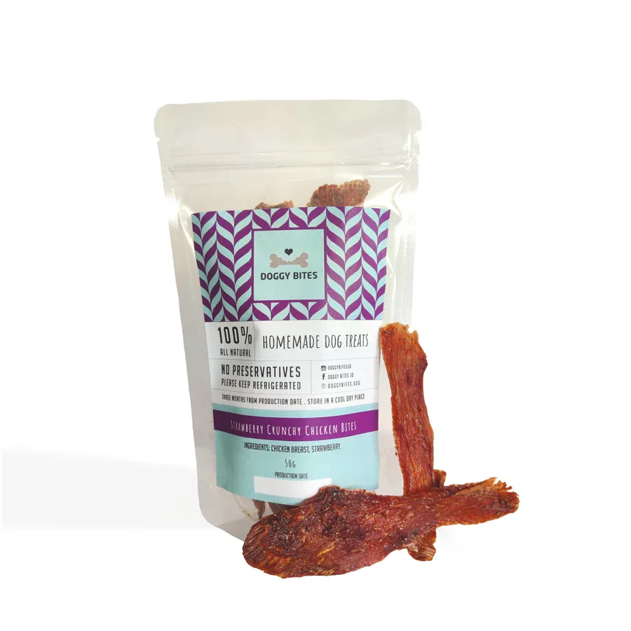 Strawberry Crunchy Chicken - 50g